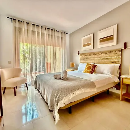 Sunny 2br Style New Golden Mile Free Parking Wifi & Aircon Estepona