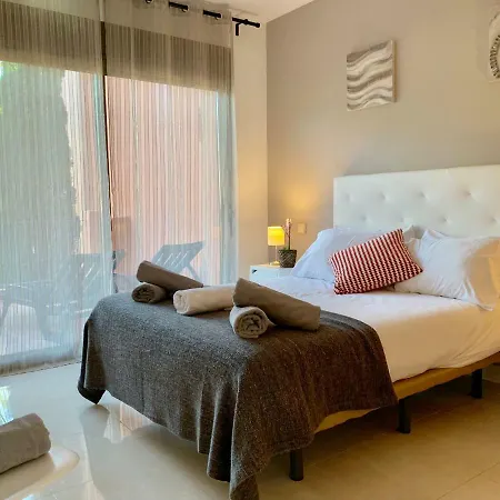 Sunny 2br Style New Golden Mile Free Parking Wifi & Aircon Apartment Estepona